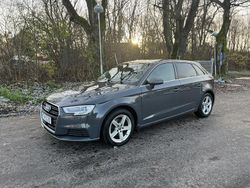 Grå Begagnad 2017 Audi A3 Sportback Halvkombi | 154 000 kr (Marknadspris)