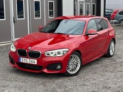 Röd Begagnad 2018 BMW 118 M Sport Halvkombi | 139 900 kr (Marknadspris)