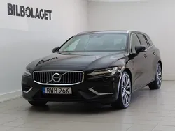 Svart Begagnad 2022 Volvo V60 Kombi | 379 800 kr (Marknadspris)
