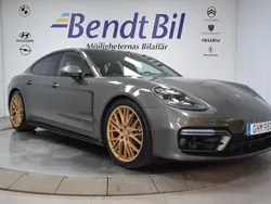 Mörkgrön Begagnad 2022 Porsche Panamera GTS Sedan | 1 149 500 kr