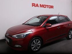 Röd Begagnad 2016 Hyundai i20 Halvkombi | 119 800 kr