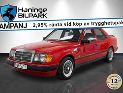 Röd Begagnad 1986 Mercedes 200 Sedan | 74 900 kr
