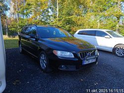 Svart Begagnad 2011 Volvo V70 Momentum Kombi | 55 000 kr (Marknadspris)