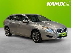 Silver/grå Begagnad 2012 Volvo V60 Ocean Race Kombi | 114 800 kr (Marknadspris)