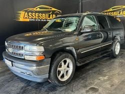 Mörkgrå (grå) Begagnad 2005 Chevrolet Suburban SUV | 99 900 kr