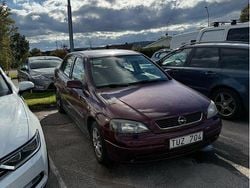 Röd Begagnad 2003 Opel Astra Sedan | 12 000 kr