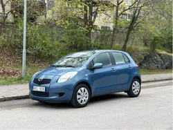 Blå Begagnad 2007 Toyota Yaris Halvkombi | 53 000 kr (Marknadspris)