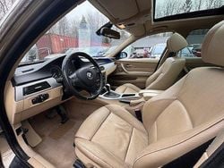 Ljusbrun Begagnad 2005 BMW 325 Comfort Edition Kombi | 59 900 kr (Marknadspris)