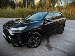 Ny 2025 Toyota RAV4 Hybrid Sport SUV | 514 900 kr (Marknadspris)
