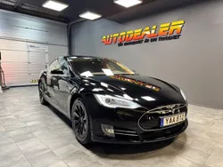 Svart Begagnad 2015 Tesla Model S Sedan | 189 900 kr (Marknadspris)