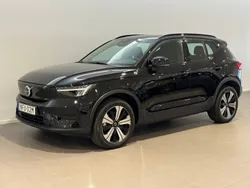 Svart Begagnad 2022 Volvo XC40 Core SUV | 359 500 kr