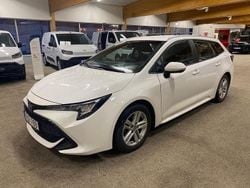 Vit Begagnad 2022 Toyota Corolla Active Kombi | 239 900 kr (Marknadspris)