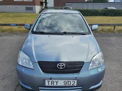 Grå Begagnad 2002 Toyota Corolla Halvkombi | 20 000 kr (Marknadspris)