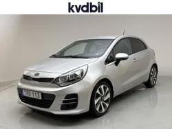 Grå (grå metallic) Begagnad 2016 Kia Rio Halvkombi | 79 800 kr (Bra pris)