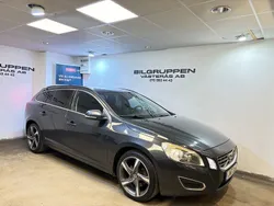 Grå Begagnad 2013 Volvo V60 Momentum Kombi | 109 900 kr (Marknadspris)