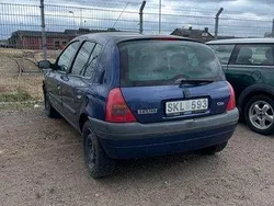 Blå Begagnad 2001 Renault Clio II Halvkombi | 4 500 kr (Superpris)