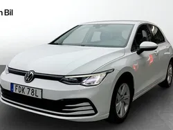 Vit Begagnad 2020 VW Golf VIII Halvkombi | 215 900 kr (Marknadspris)