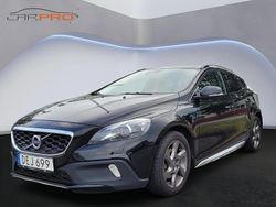 Svart Begagnad 2014 Volvo V40 Momentum Halvkombi | 119 900 kr (Marknadspris)