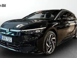 Svart (grenadilla black metallic) Begagnad 2024 VW ID.7 Pro Performance Sedan | 619 900 kr