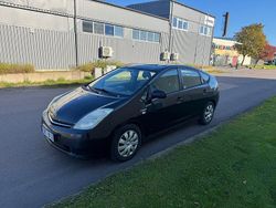 Svart Begagnad 2006 Toyota Prius Halvkombi | 19 800 kr (Marknadspris)