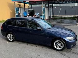 Blå Begagnad 2012 BMW 318 Kombi | 75 000 kr (Bra pris)
