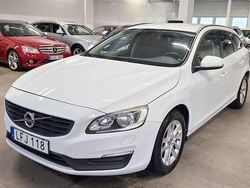 Vit Begagnad 2016 Volvo V60 Kinetic Kombi | 145 000 kr (Bra pris)
