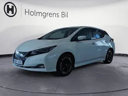 Vit Begagnad 2023 Nissan Leaf N-Connecta Halvkombi | 208 800 kr (Marknadspris)