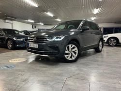 Grå Begagnad 2022 VW Tiguan Elegance SUV | 299 900 kr (Bra pris)