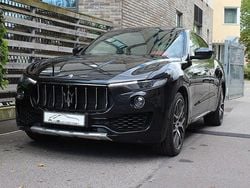 Nero ribelle (svart) Begagnad 2017 Maserati Levante SUV | 419 900 kr (Marknadspris)