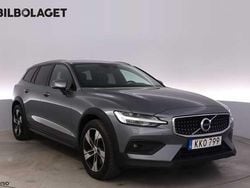 Grå Begagnad 2020 Volvo V60 CC SE Kombi | 284 800 kr (Marknadspris)