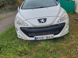Vit Begagnad 2009 Peugeot 308 CC Cab | 23 000 kr