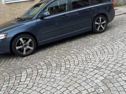Blå Begagnad 2010 Volvo V50 Momentum Kombi | 39 999 kr (Dyr)