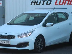 Vit Begagnad 2018 Kia Ceed Halvkombi | 99 900 kr (Marknadspris)