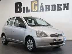 Begagnad 2000 Toyota Yaris Halvkombi | 39 900 kr (Lite dyr)