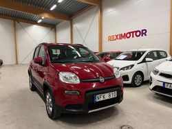 Röd Begagnad 2013 Fiat Panda 4x4 Halvkombi | 84 900 kr