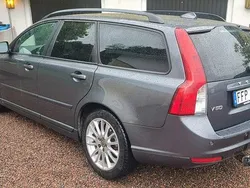 Grå Begagnad 2010 Volvo V50 Momentum Kombi | 38 000 kr (Superpris)