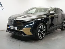 Svart Begagnad 2022 Renault Mégane Iconic Halvkombi | 319 900 kr (Marknadspris)