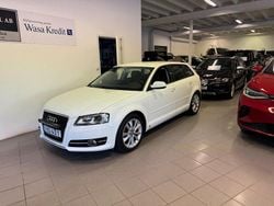 Vit Begagnad 2011 Audi A3 Sportback Comfort Halvkombi | 99 900 kr (Lite dyr)