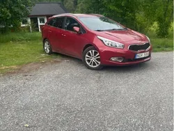 Röd Begagnad 2013 Kia Ceed Sportswagon Comfort Kombi | 60 000 kr (Bra pris)
