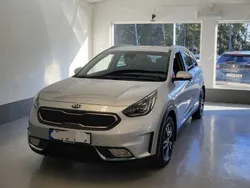 Grå Begagnad 2018 Kia Niro Advance SUV | 149 000 kr (Marknadspris)