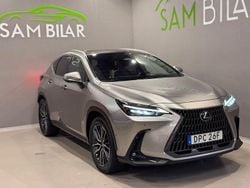 Ljusgrå (grå) Begagnad 2022 Lexus NX350h Luxury Line SUV | 424 900 kr (Superpris)