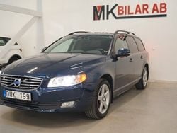 Mörkblå (blå) Begagnad 2014 Volvo V70 Kombi | 169 900 kr (Dyr)