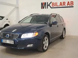 Mörkblå (blå) Begagnad 2014 Volvo V70 Kombi | 179 900 kr (Dyr)