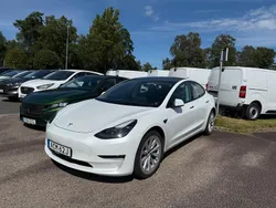 Vit Begagnad 2022 Tesla Model 3 Long Range Sedan | 299 900 kr (Marknadspris)