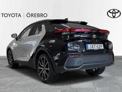Tvåtonslack 1j6/202 (2mr) Ny 2024 Toyota C-HR Edition SUV | 499 900 kr (Lite dyr)