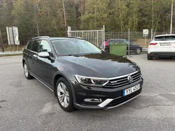 Mörkgrå Begagnad 2017 VW Passat Alltrack Kombi | 189 900 kr (Marknadspris)