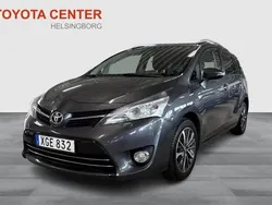 Mörkgrå Begagnad 2016 Toyota Verso Active Minibuss | 159 500 kr (Lite dyr)