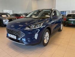 Blå Begagnad 2022 Ford Kuga SUV | 278 000 kr (Marknadspris)