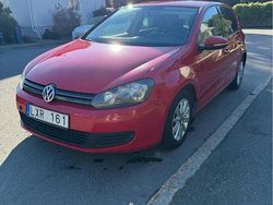 Röd Begagnad 2012 VW Golf VII Halvkombi | 69 000 kr (Bra pris)