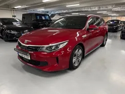 Röd Begagnad 2017 Kia Optima Hybrid Comfort Sedan | 177 000 kr (Bra pris)